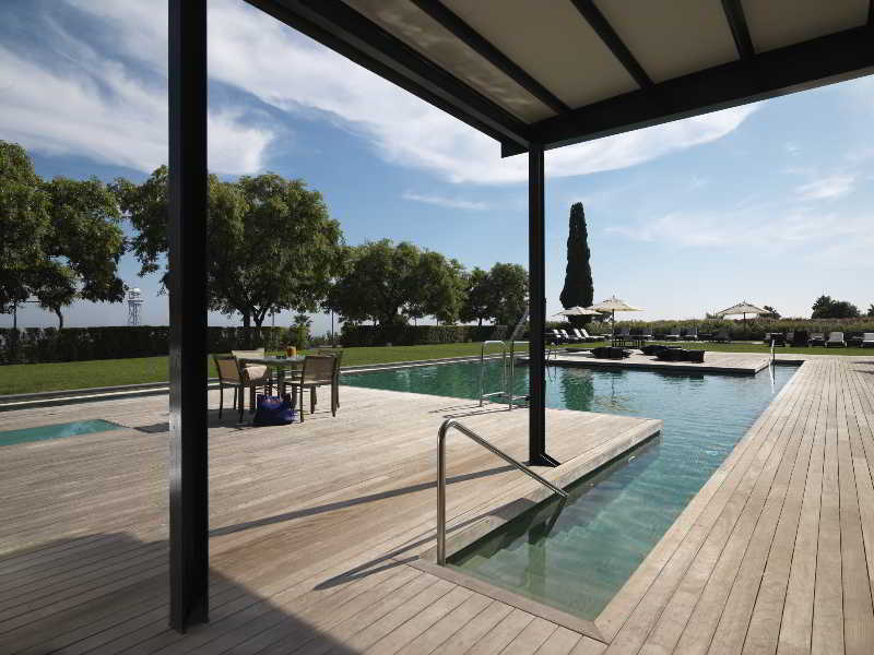 Hotel Miramar Barcelona Gl מראה חיצוני תמונה The swimming pool at the hotel